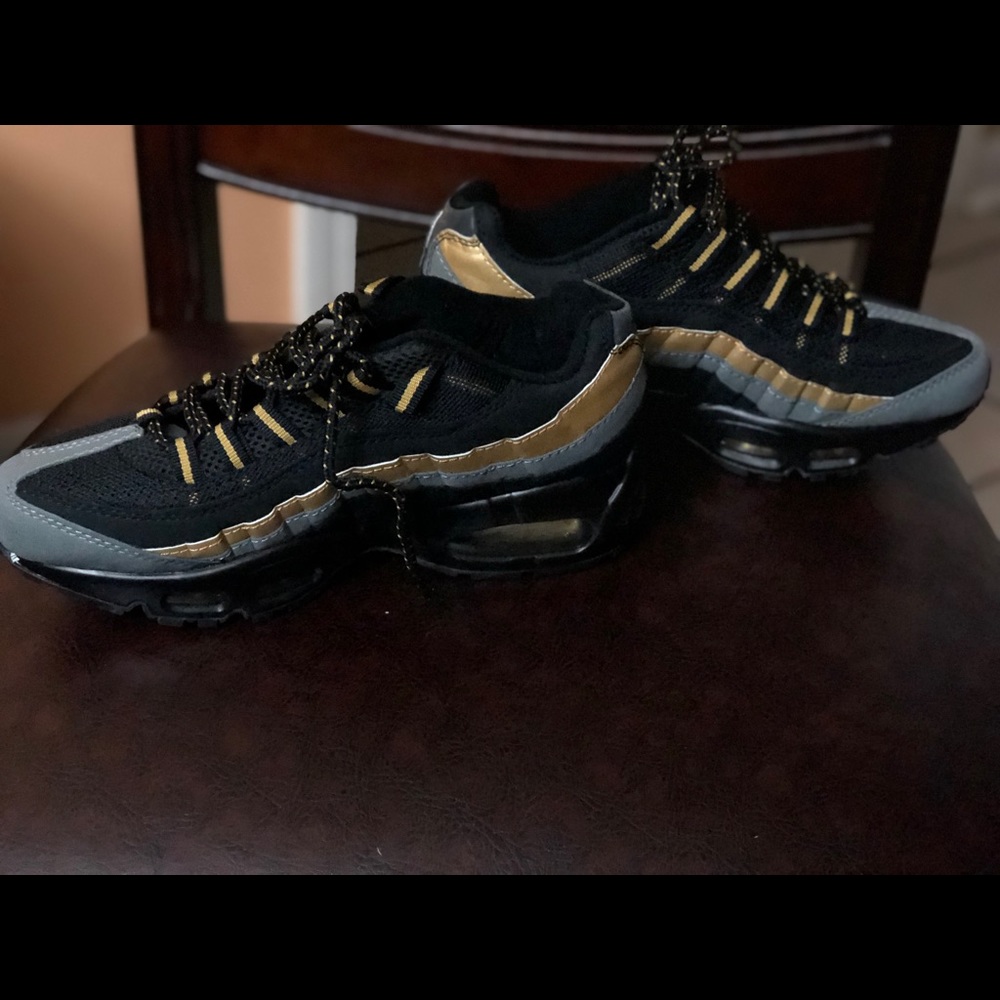 Nike Air Max 95 Men's Lifestyle Running Shoes